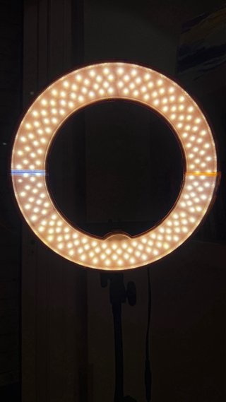 Aro de Luz Potente Trípode Resistente y alto.