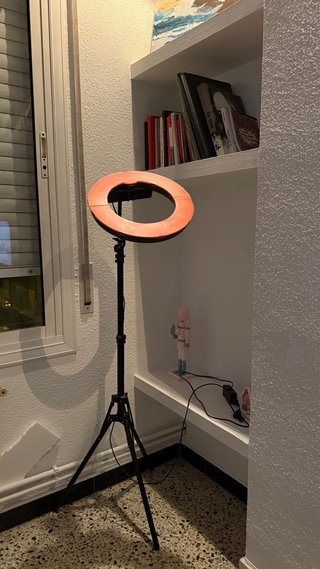 Aro de Luz Potente Trípode Resistente y alto.