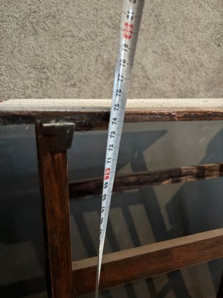 Mesa auxiliar de madera