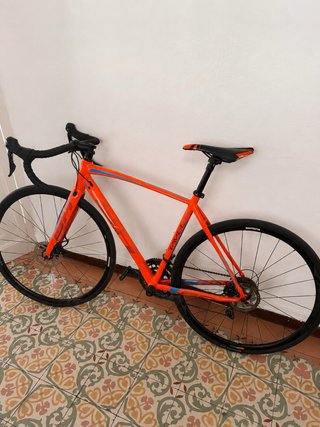 BH GravelX Talla 54 con ruedas de carretera