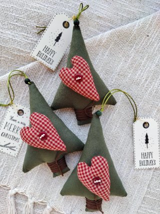Albero di Natale Decorato Cuore Rosso