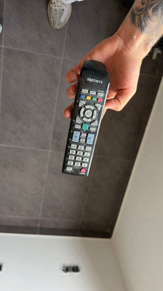 Televisor Samsung pequeño