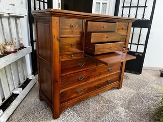 Mueble aparador madera maciza