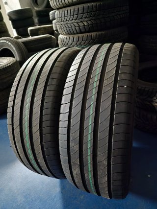 Michelin 215/65 R17 Neumáticos