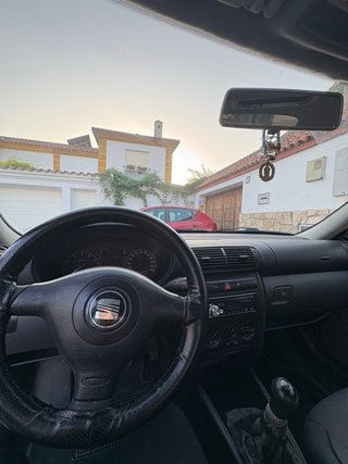 SEAT Leon 2000