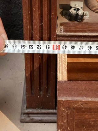 Vitrina de madera para caña de pescar
