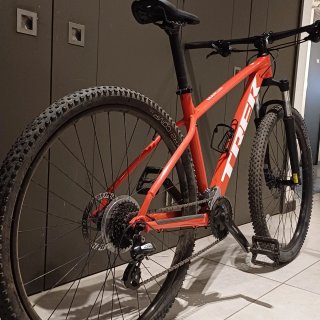 Bicicleta Trek Marlin 5 Roja