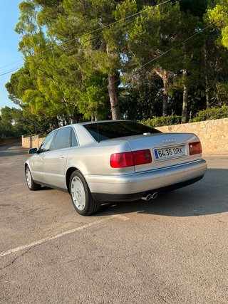 Audi A8 L 6.0 W12 quattro Tiptronic