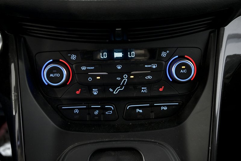Ford Grand C-Max 1.6 Ecoboost Titanium 2015, foto 26