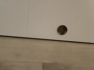 Puerta corredera cocina blanca