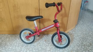 Bicicleta sin pedales Chicco Red Bullet