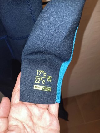 Neopreno OLAIAN negro y azul