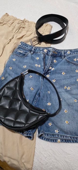 Lote Ropa Mujer: Vestido, Shorts, Bolsos