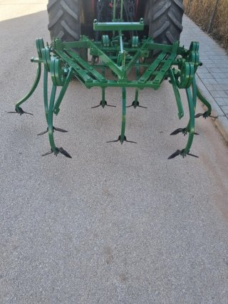 Cultivador hidráulico