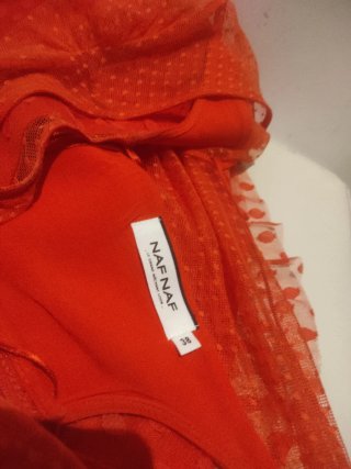 Vestido Naf Naf T 38 rojo lunares, plumeti