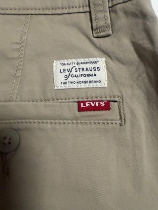 Pantalón corto Chino Levi's Beige Talla M