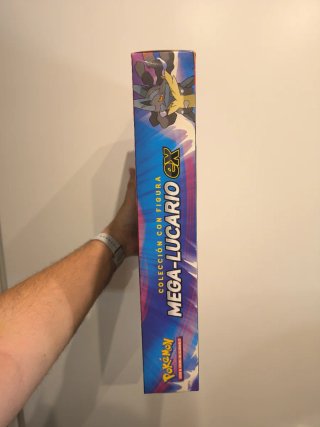 Caja Mega-Lucario (Pokémon TCG) SELLADA