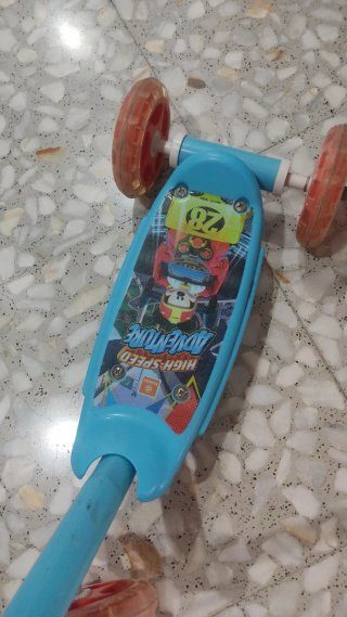 Patinete Mickey y los Super Pilotos