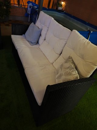 Conjunto 8 plazas: Sofá, sillones y mesa cristal