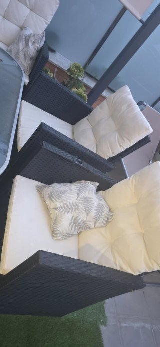 Conjunto 8 plazas: Sofá, sillones y mesa cristal