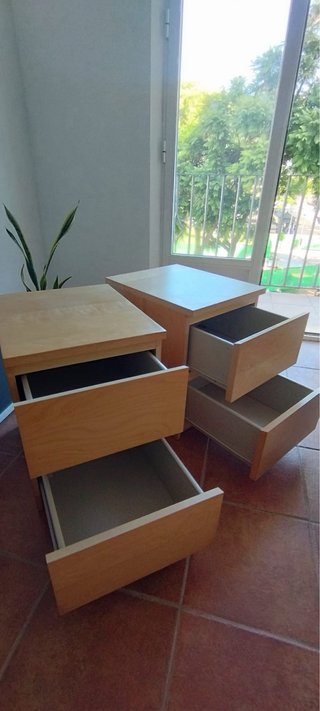 Mesitas de noche de madera
