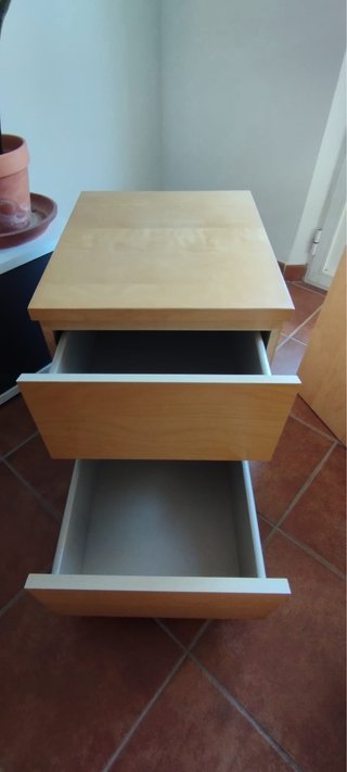 Mesitas de noche de madera