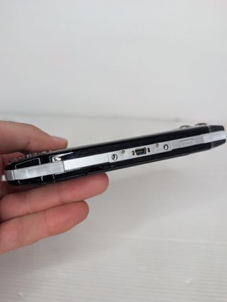 Sony PSP 2004 Slim & Lite Nero + 2GB
