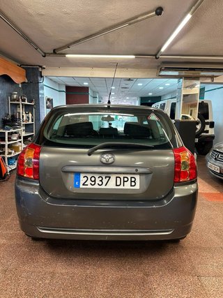 Toyota Corolla 2005