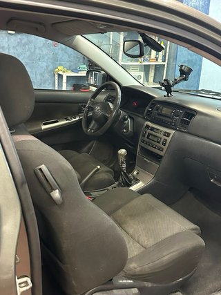 Toyota Corolla 2005