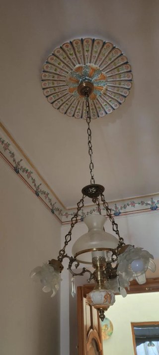 Lámpara de techo estilo casa de pueblo
