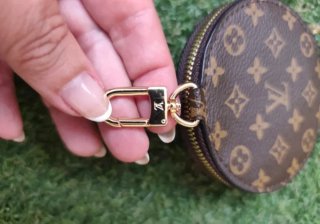 Monedero Redondo Estilo Monogram LV / Colgante