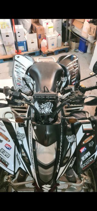Suzuki LTZ 400 Black Edition