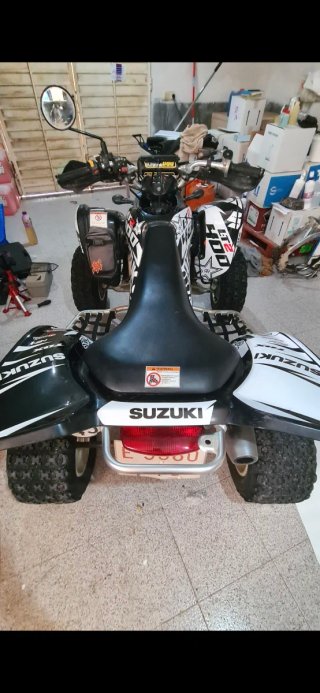 Suzuki LTZ 400 Black Edition
