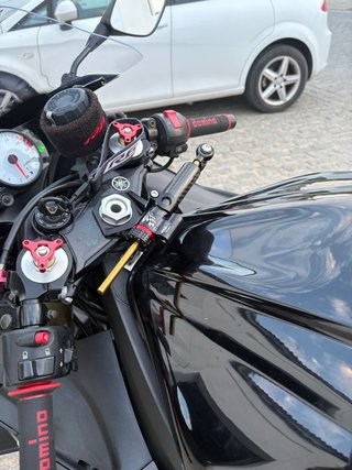 Yamaha R6 Negra