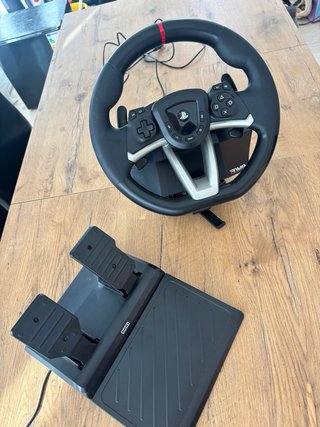 Volante Hori RWA Racing Wheel Apex PS5/PS4