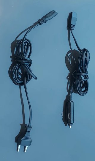 Nevera nueva 12 v. y 230 v. Portátil a estrenar.