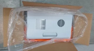 Nevera nueva 12 v. y 230 v. Portátil a estrenar.
