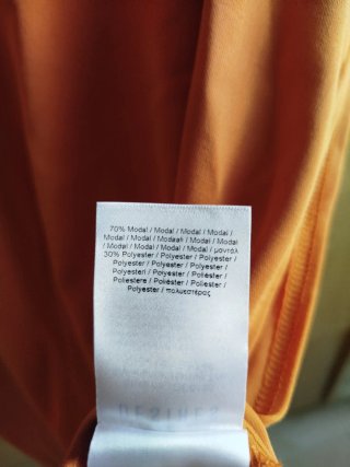 Camiseta naranja talla M