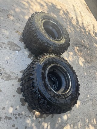 LLANTAS Y NEUMÁTICOS SUZUKI LTZ 400