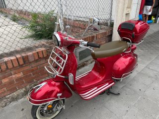 Colibri 125cc Roja con Baúl