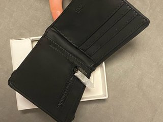 Cartera negra Zara