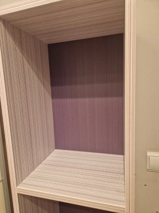 Estantería de madera lila y blanca 154'5 x 33'5