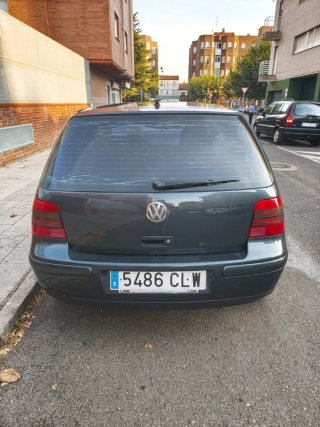 Volkswagen Golf 2004