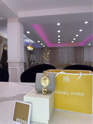 RELOJ MK DE MUJER DIRADO CON DIAMANTES