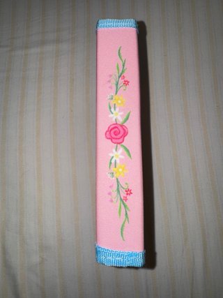 Estuche escolar con diseño de conejo