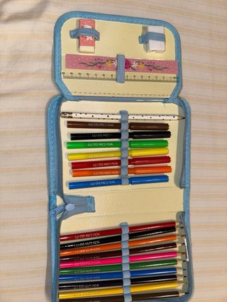 Estuche escolar con diseño de conejo