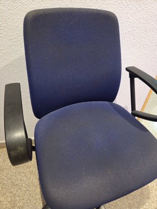 Silla de oficina azul para escritorio