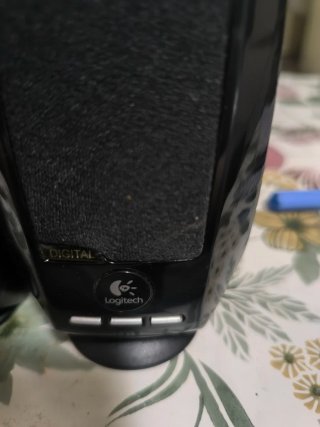 Altavoces Logitech Negros