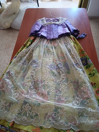 Traje de Fallera