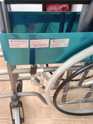 Silla de la rueda Mobiclinik